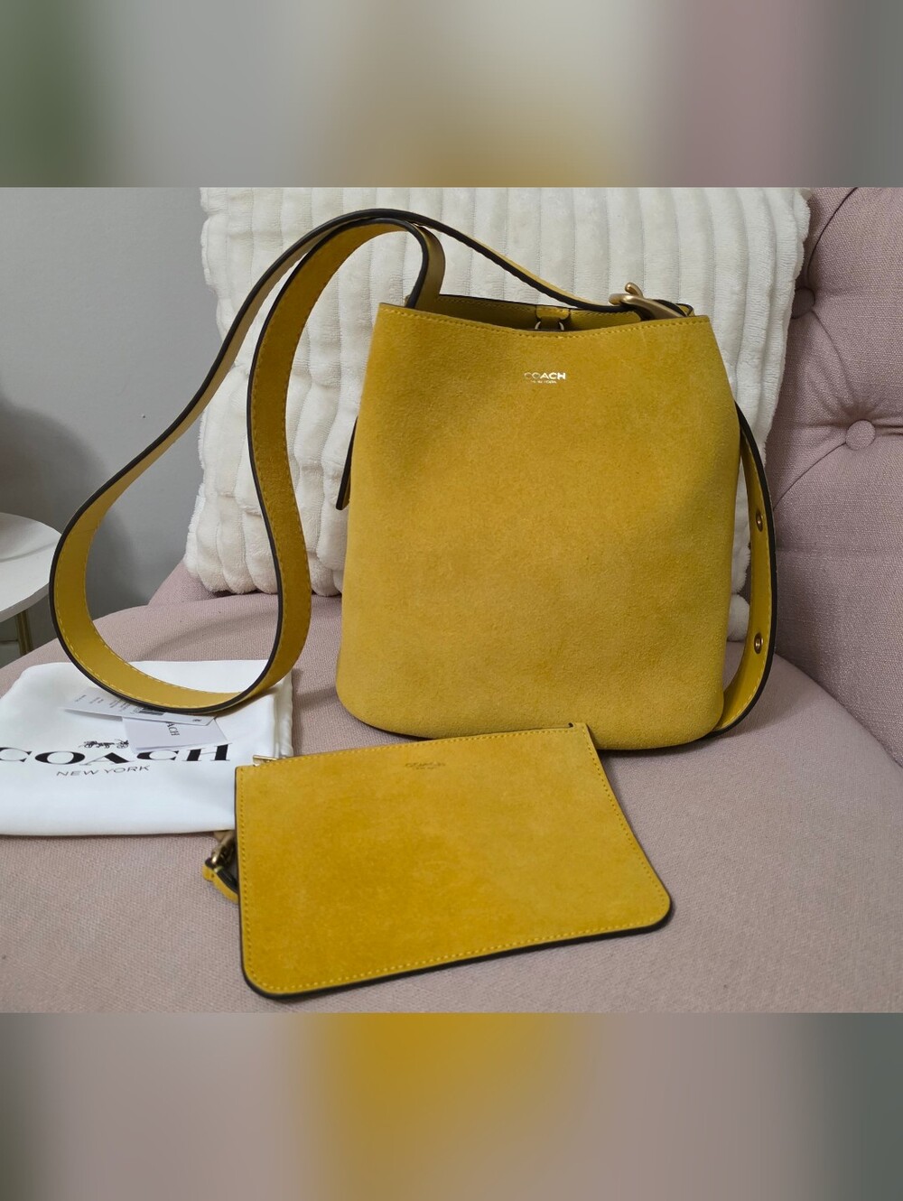 Coach Bleeker Bucket Bag 21